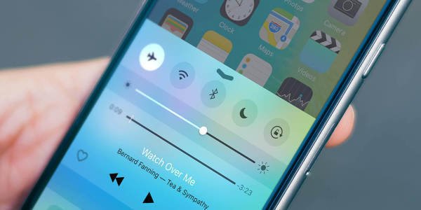 Switch-your-phone-to-‘Airplane-Mode’